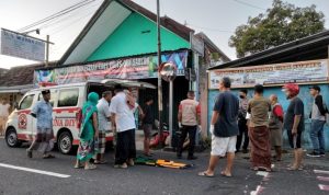 Pria Bertubuh Besar Tergeletak di Jalan Agus Salim