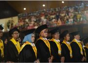 UGM Wisuda 713 Lulusan Pascasarjana, Rektor Bilang Tantangan Makin Kompleks