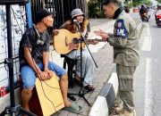 Satpol Tertibkan Pengemis dan Gelandangan, Kantongi Rp 500 Ribu Selama 6 Jam