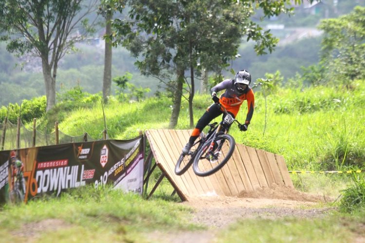 Makin Kompetitif ! Hasil Putaran Kedua Ubah Peta Persaingan 76 Indonesian Downhill 2025