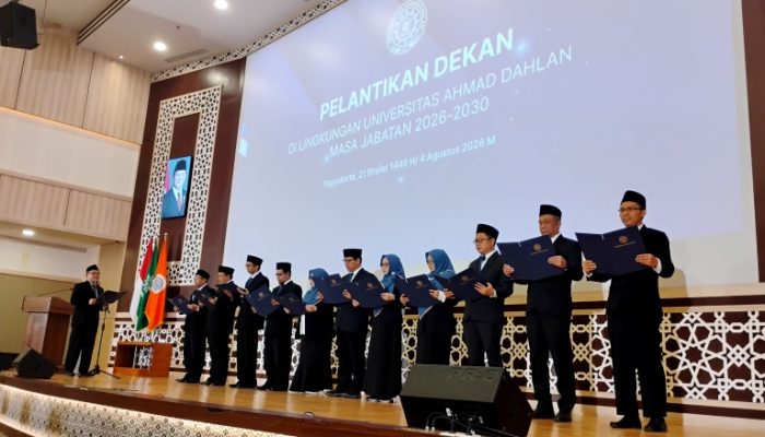Rektor UAD Lantik 11 Dekan, Ajak Bersama-sama Sukseskan Rencana Strategis Universitas